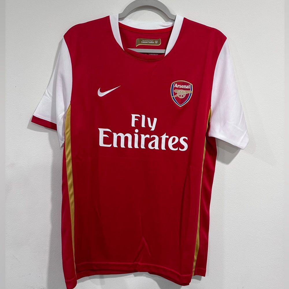 Arsenal 2006 home jersey